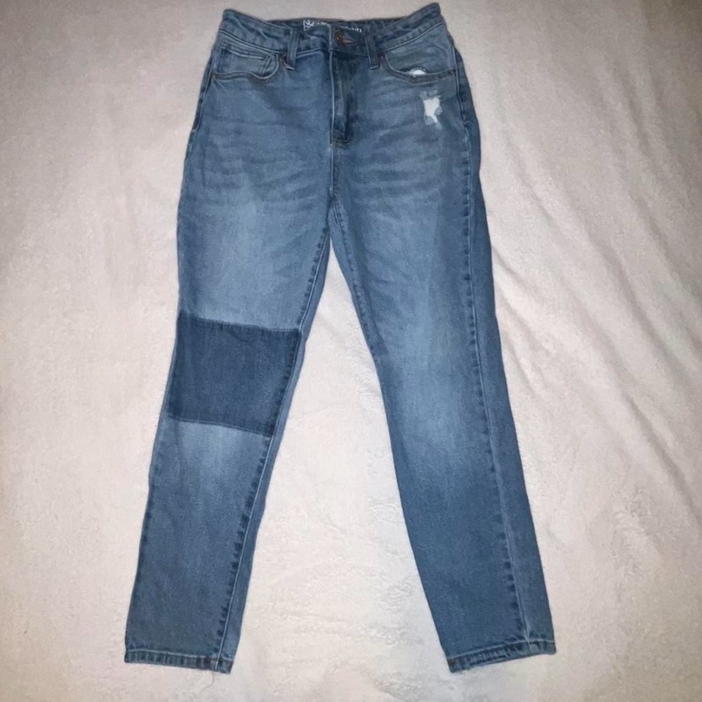 BAGGY HIGH WAISTED MOM JEANS